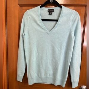 C by Bloomingdale's Cashmere Sweater in  Robin’s Egg Blue size M